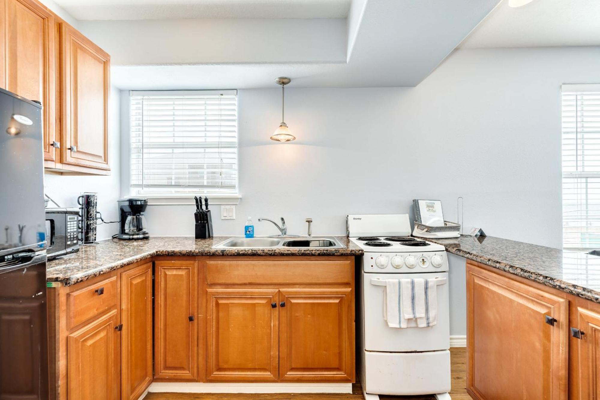 Unobstructed Oceanfront Sea Turtle Unit 2 Beach Pad! 瑟夫赛德海滩 外观 照片